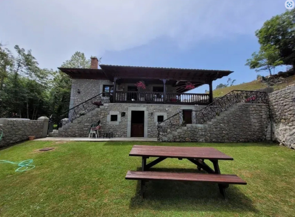 C7003371 c83e 4815 a03d 7385804c7e62