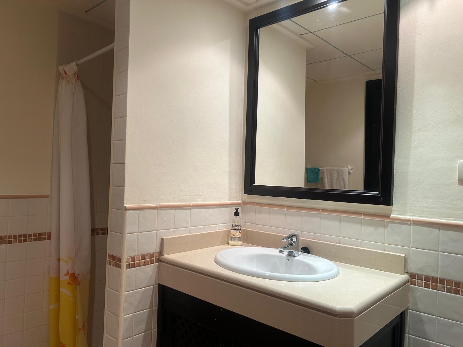 5f8ae01f 3b6d 41c1 a300 99567d0aa9fd