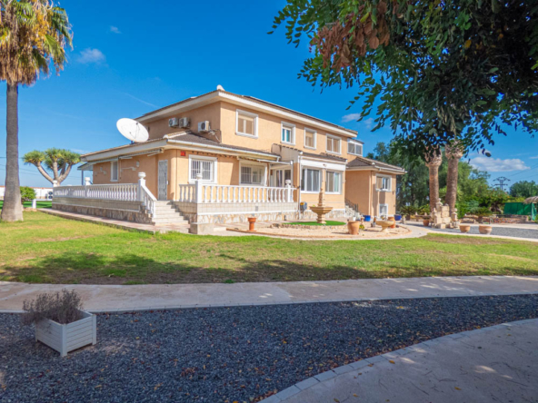 8093 stunning reformed countryside villa 051024102855 p1210382