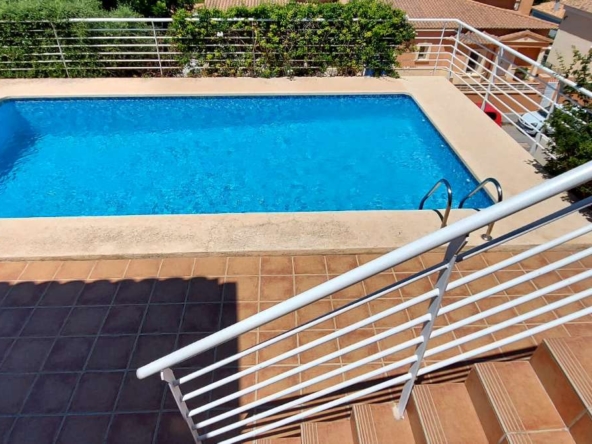 Property 261027