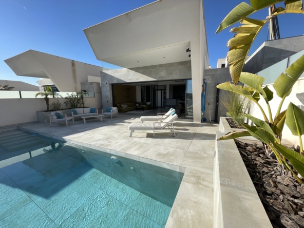 Villa ciudad quesada at24110